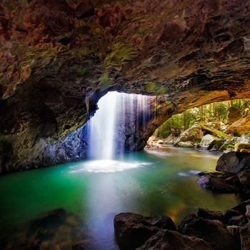 natural-arch-springbrook